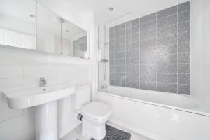 Single Room with WiFi & Amenities In Reading