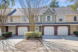 Boho Ferry- Mins from Credit One- Pet Friendly