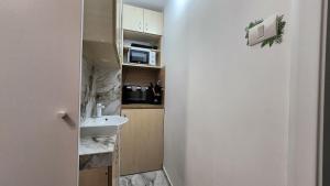 Central Zen Relax - Polona - Calea Victoriei - Metro Station