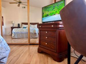 Stallion Crest Suite with TV and private bathroom