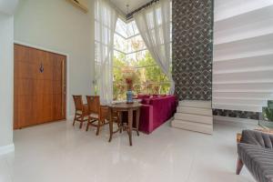 Casa com piscina em condomínio privado em Florianópolis