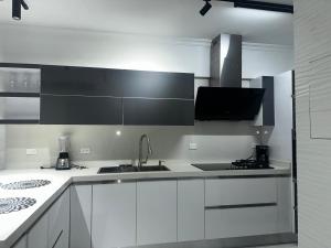 Apartamento Exclusivo Av Principal LECHERIA