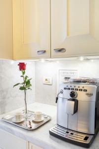 Luxury Suite Dante Elegante Appartamento di Lusso nel Cuore di Roma