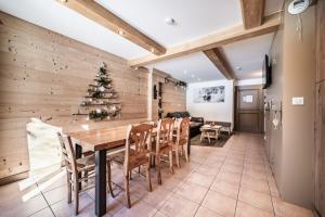 Chalet Triplex avec Piscine - Sauna