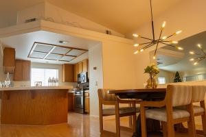 Western Horizon Home