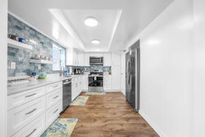 Oceanpoint 611 Top-Floor Oceanview Condo w Balcony Rocket Views