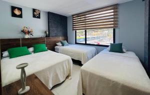 Apartment 5 with Jacuzzi in the center - 3 Bedroom 2 Bath