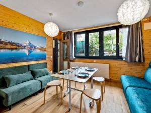 Beautiful studio - private garden, EV, breakfast - Chalet Hug studio