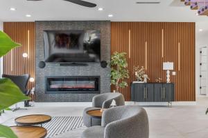 2-Story Indian Riverfront Oasis Dock & Views