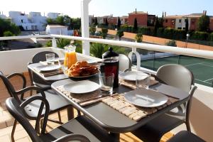 Townhouse With Communal Pool