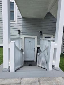 2BR Lower Garden-Level Apt 20min