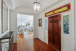 EA1A: 1A Eugenia Avenue