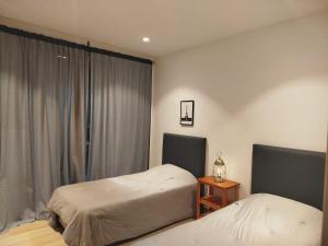 VILLAROBLES bosque y playa