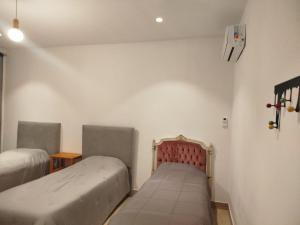 VILLAROBLES bosque y playa