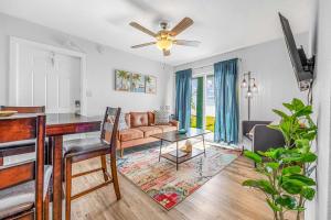 Waterfront Oasis Private Pier Walk to Beach