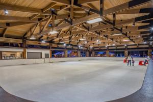 Black Bear Lodge