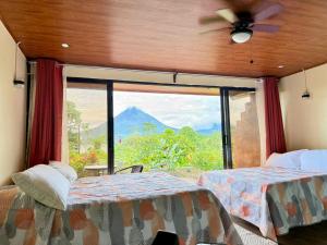 Villas Paradise Arenal Volcano Lake View