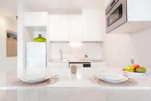 Oceanview Apartment with Balcony