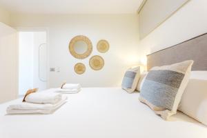 Oceanview Apartment with Balcony