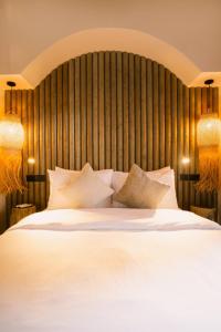 Halina Villa with pool