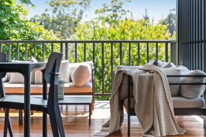 Mollymook Golden Sands - timeless 5 BR beach house