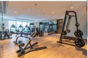 Full Burj Khalifa View, 3min Walk to Dubai Mall, 29th floor