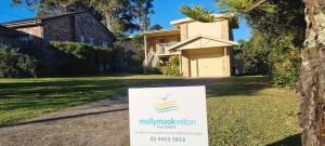 Beach Dreaming - coastal retreat walk to beach