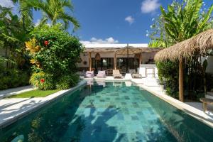 Villa Ruta II - Luxury 2BR tropical villa next to Luna BC and Nyanyi beach