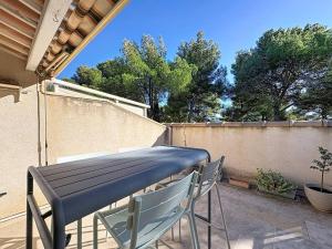 Charmant T2 duplex avec clim et parking privé, proche plage - FR-1-770-69