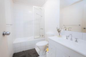 Peaceful 2bedroom w sofabed Parking available