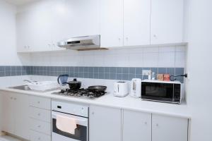 Peaceful 2bedroom w sofabed Parking available