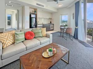 81 Tropical Paradiso - Oasis in the City