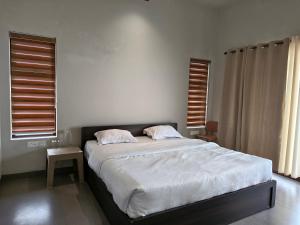 Windy Cove by bukroom