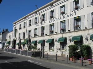 2 hvězdičkový hotel Le Relais De La Poste Pithiviers Francie