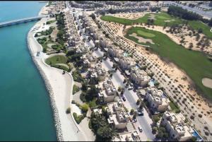 Private Beach 1BR-Yacht Club-Work Space-Pool-Gym