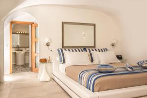 Elite Luxury Suites Santorini Greece