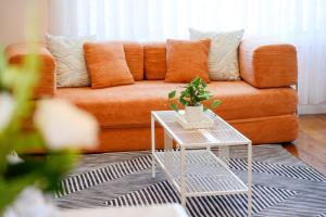 Warm 2BR Home Relaxing Stay Near St Marys Centre