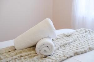 Warm 2BR Home Relaxing Stay Near St Marys Centre