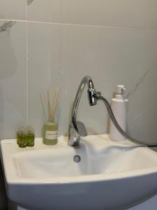 Botev MiniHub Hub 2 Modern Studio at Botev 88