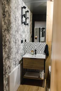 Domek na wyłączność ,bania z jacuzzi. Pobyt góry, jezioro, las.