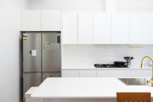 Modern Riverwood Home with Parking & Easy Access