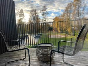 Sunny apartment with a balcony by the sea
