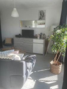 Studio cocoon avec vue sur le Beaujolais