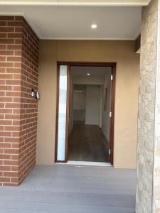 Stunning 4 X Bed Holiday Home In Kalkallo - Only 28KM From MEL Airport