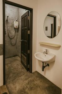 Full Moon Confidence Cave Rest After the Rave