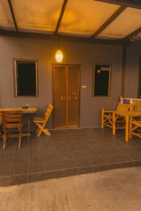 Full Moon Confidence Cave Rest After the Rave