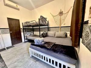 Haad Rin Confidence Cave Rest After the Rave