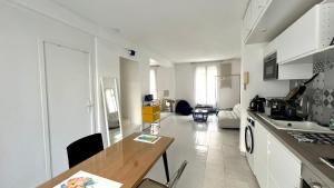 cosy design apartment Paris