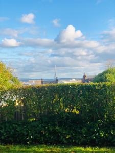 Bel Air Studios-Terrasse couverte-Jardinet-Vue Pont de Normandie-Parking privé