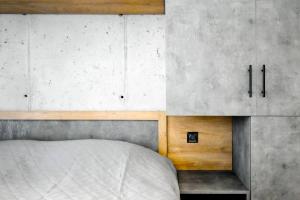 6 Studios 6 Bathrooms 2 Levels Kitchens